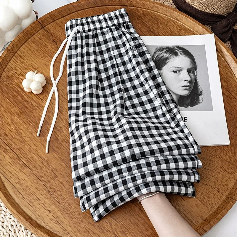 拉夏贝尔窄版阔腿裤夏季薄款25新款高腰垂感休闲冰丝黑白格子裤子