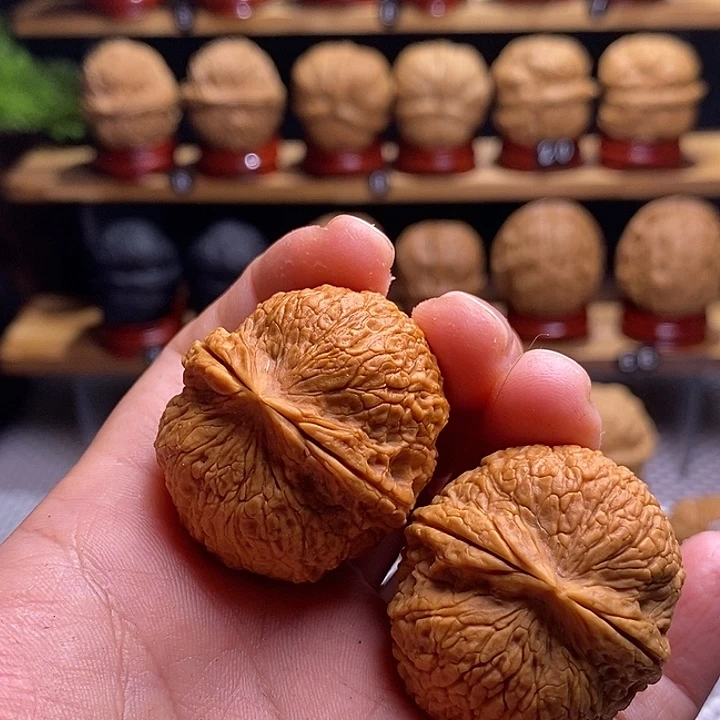 文玩核桃吊坠陀螺29