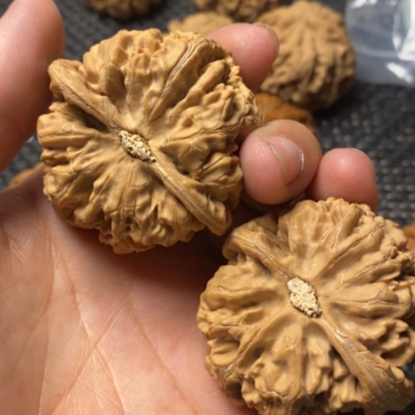 【闪购商品】文玩核桃吊坠劉*仨粗筋