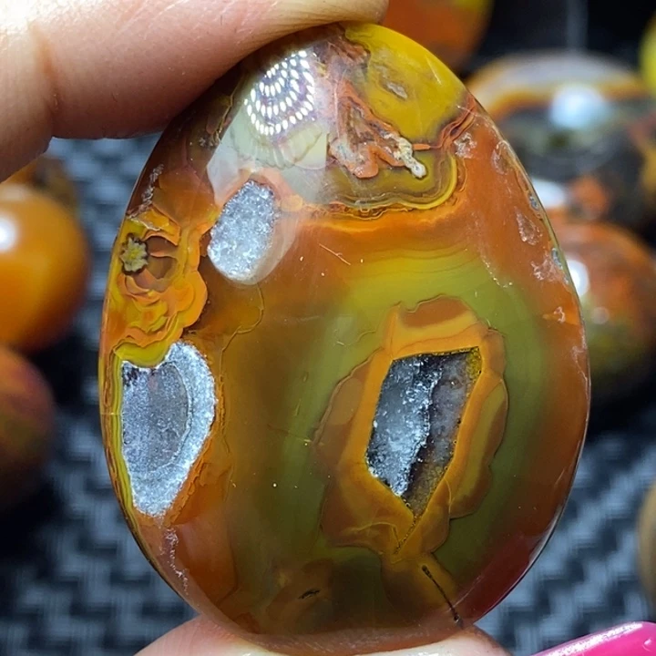 玛瑙/玉髓颈饰足铂镶嵌