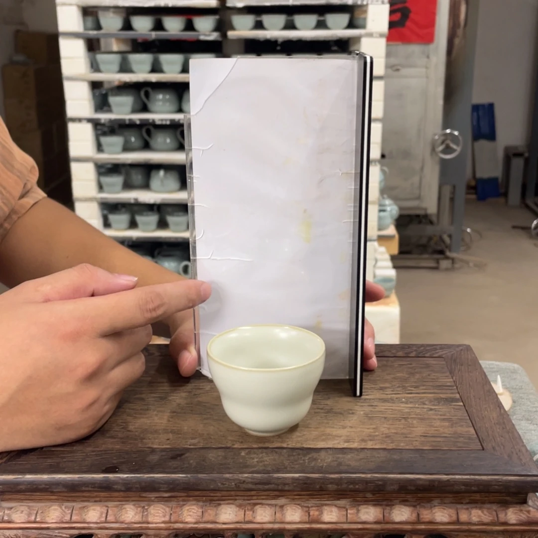 瓷片月白釉葫芦杯