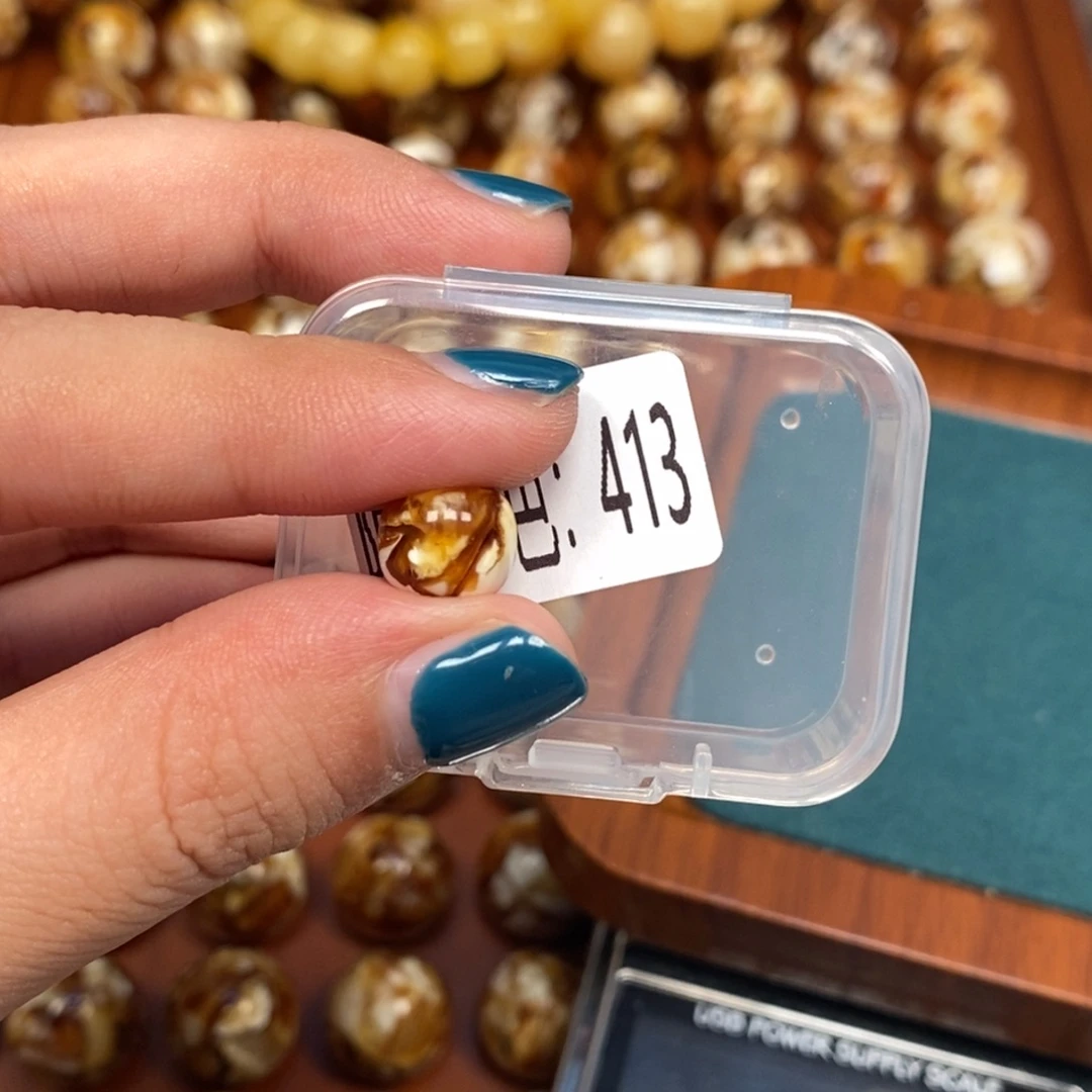 把件猴头核桃沁色蜜蜡圆珠老型413