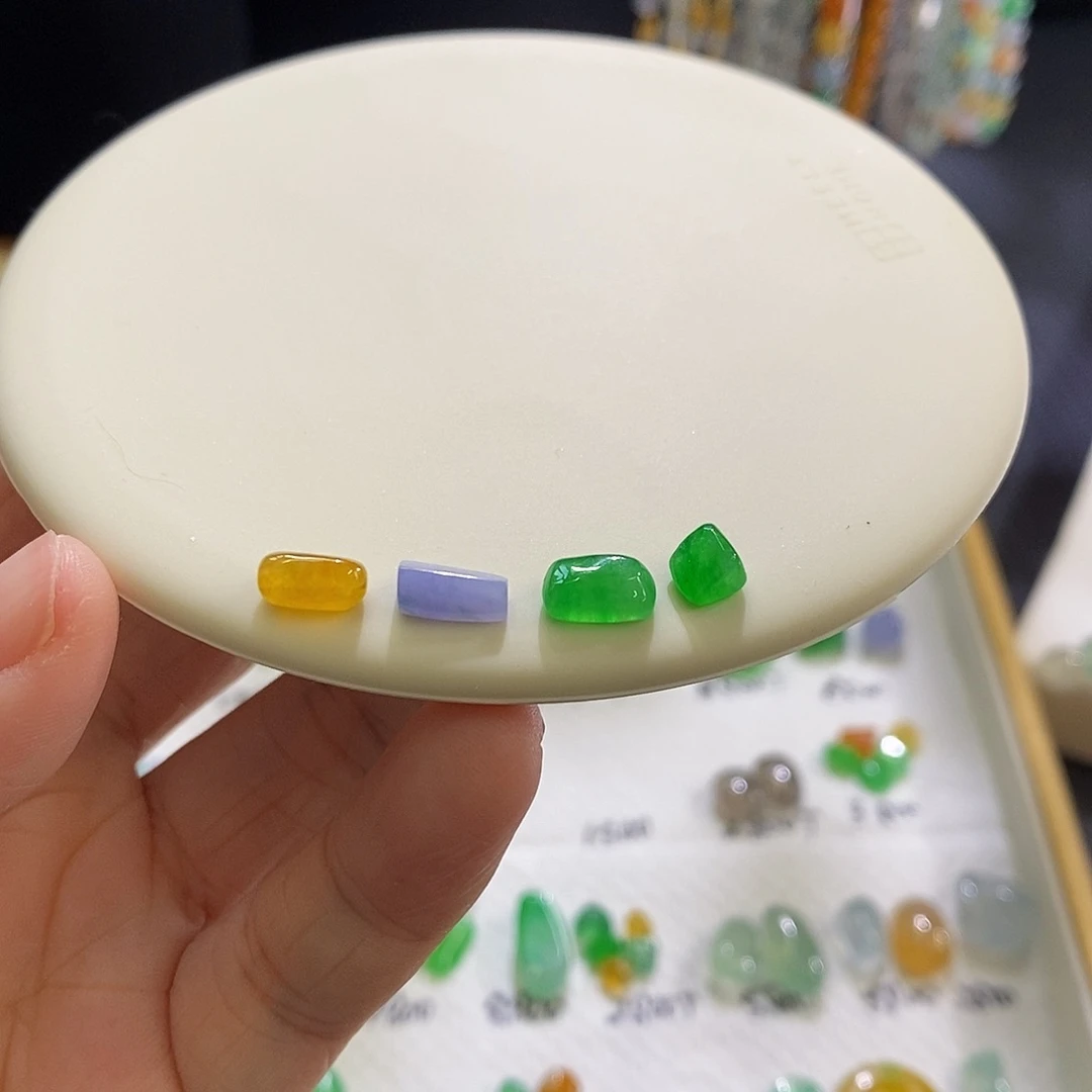 未镶嵌挂件翡翠随行