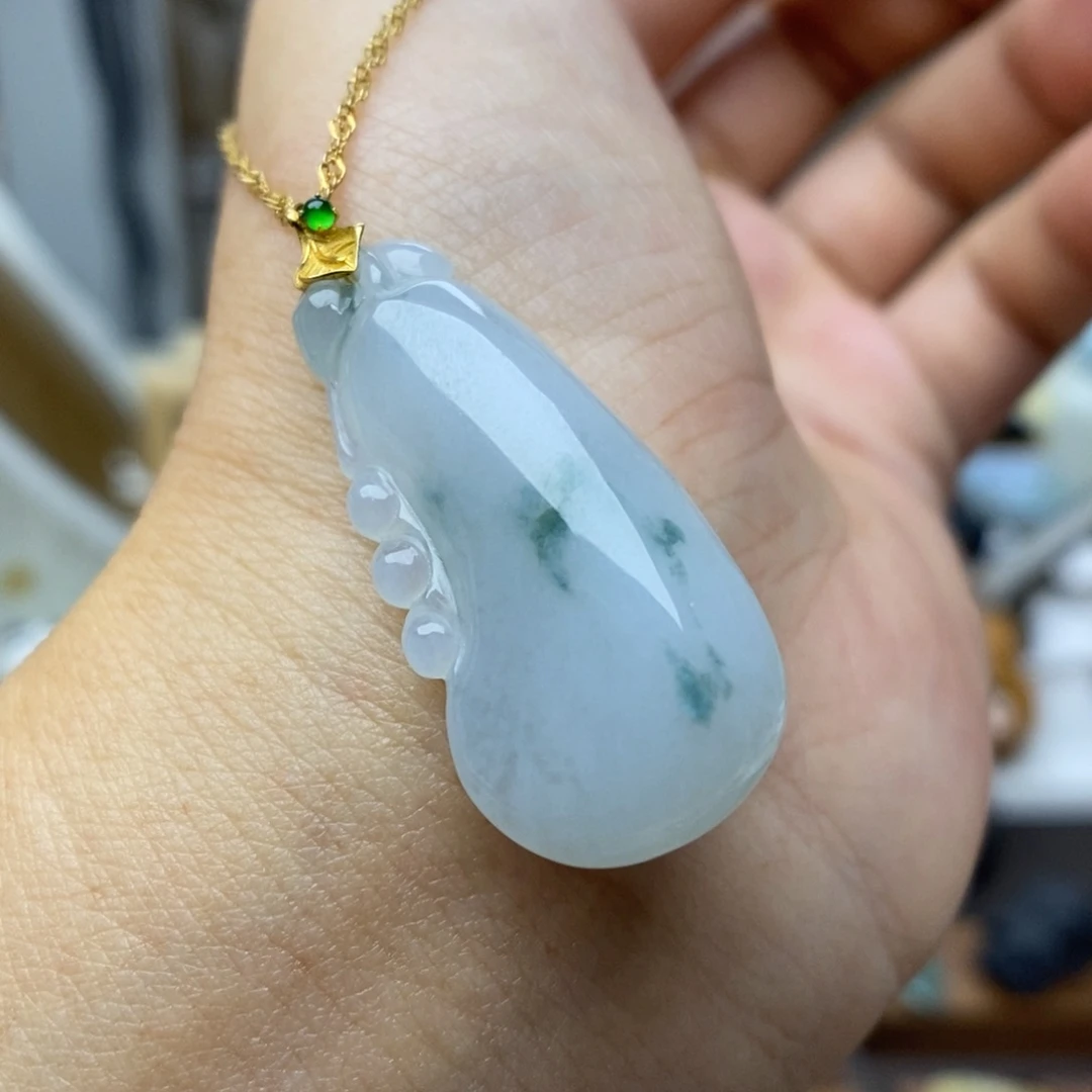 【闪购商品】颈饰18K金镶嵌翡翠6