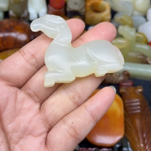 蛇纹石玉未镶嵌颈饰104