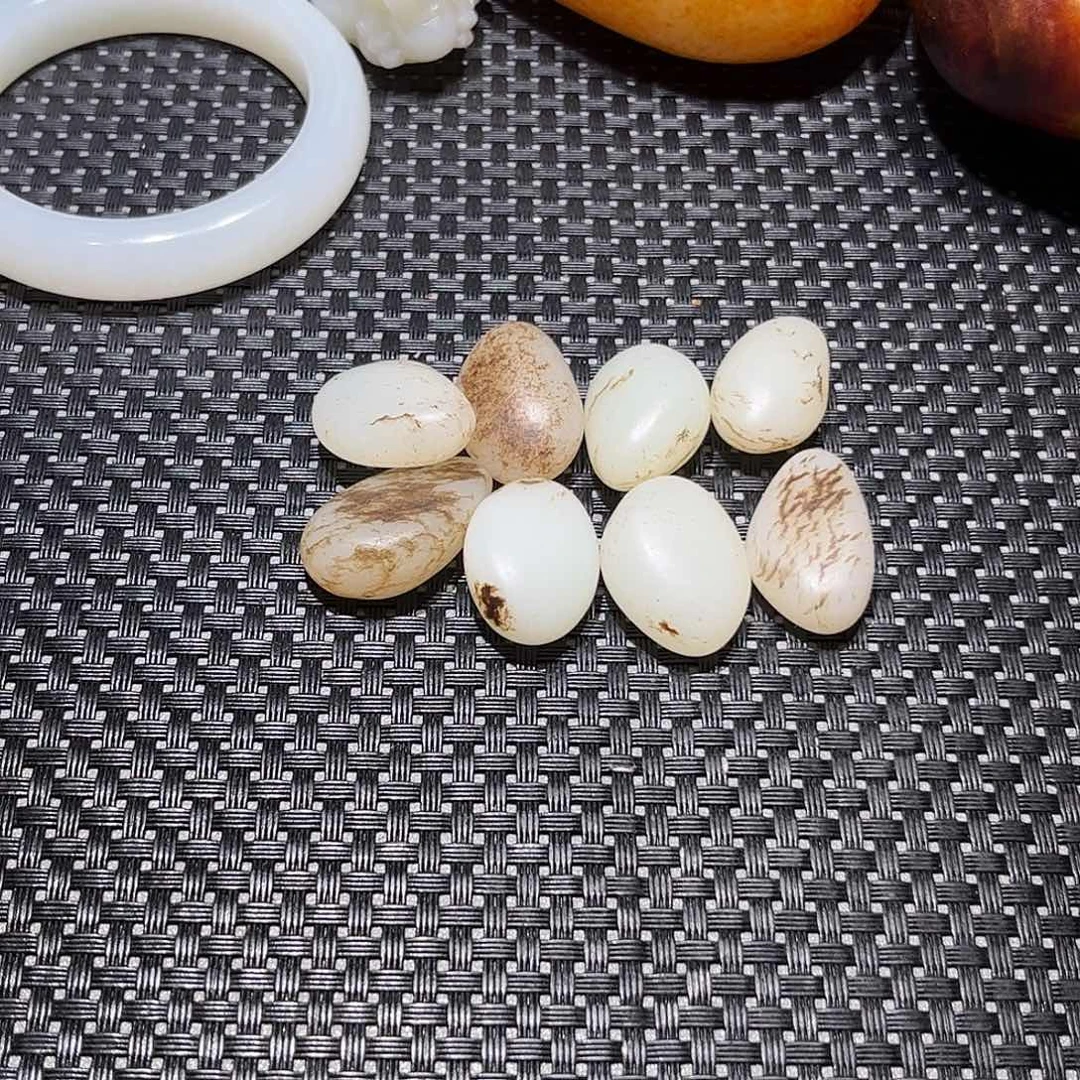 M***M和田玉未镶嵌颈饰