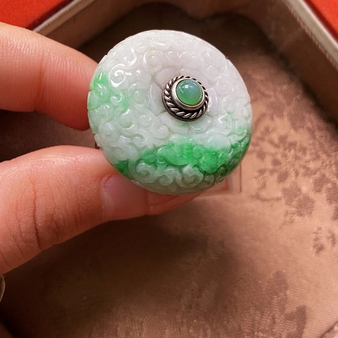 定制翡翠未镶嵌翡翠戒指