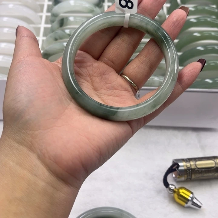 未镶嵌手镯石英质玉498