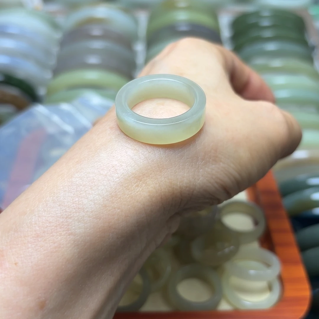 *****和田玉戒指未镶嵌