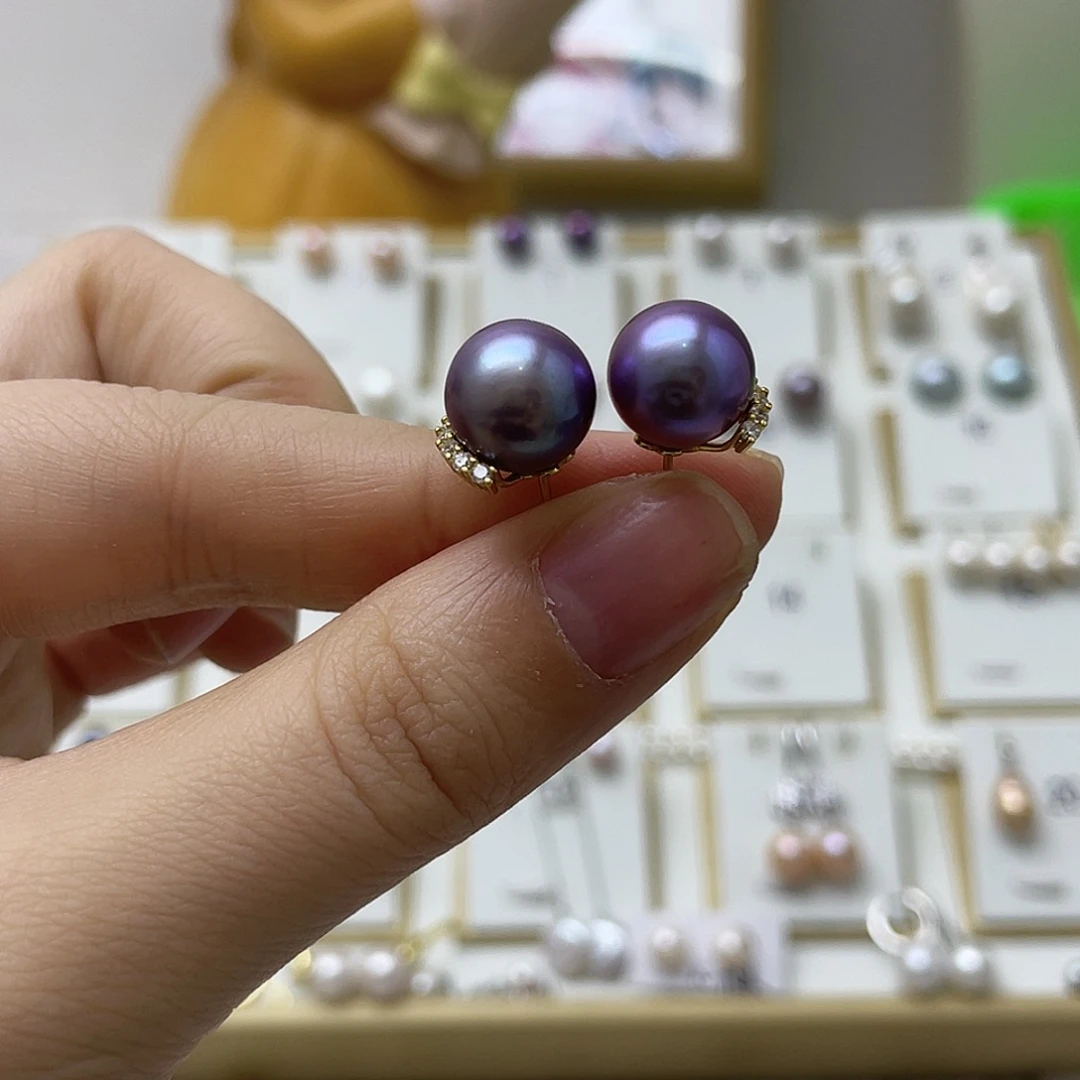 K***兔银S925镶嵌耳饰淡水珍珠