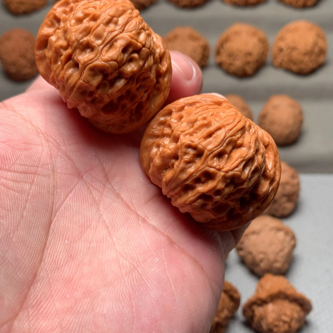 桃核吊坠平谷蝴蝶磨，尺寸41