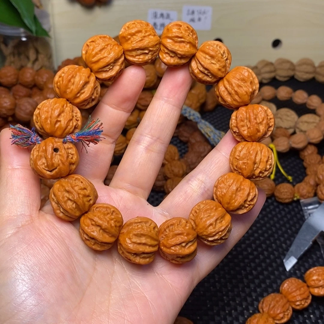 过***情手串文玩核桃树王京八棱