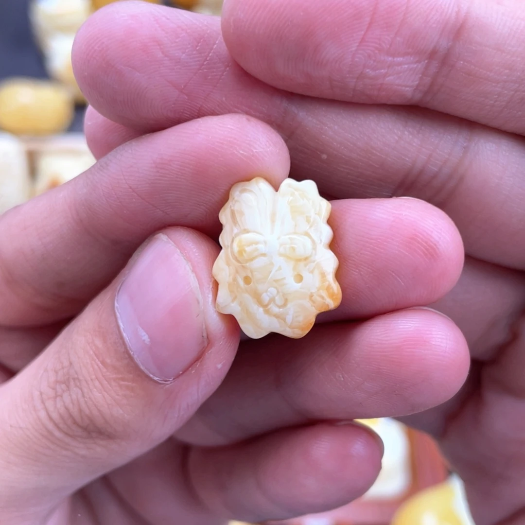 裸石琥珀未镶嵌蜜蜡