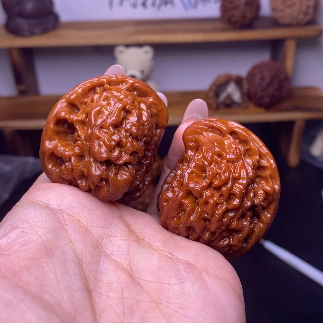 亚***比文玩核桃吊坠座山雕福利