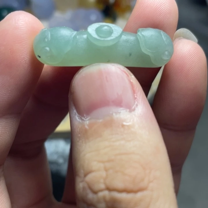 定制翡翠未镶嵌如意手牌