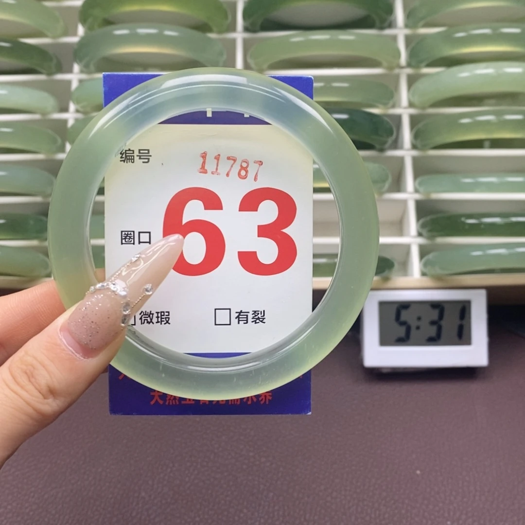 未镶嵌蛇纹石玉手镯谢*林