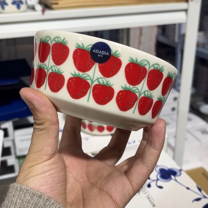 Arabia日限红草莓13cm碗