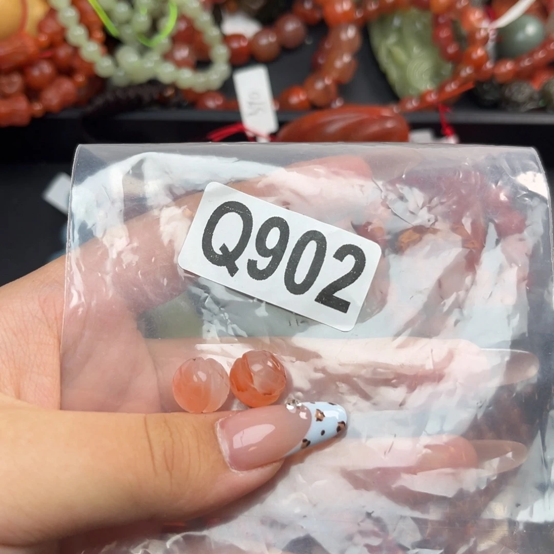 南红玛瑙未镶嵌珠宝奇石