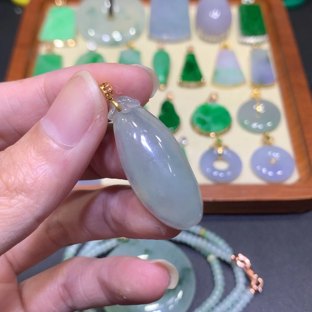 翡翠18K金镶嵌吊坠(不含链)