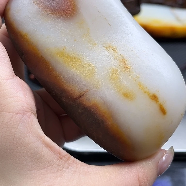 和田玉（糖玉）未镶嵌挂件