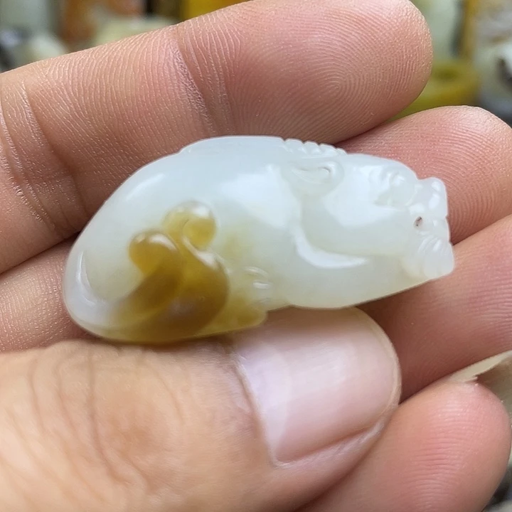 颈饰未镶嵌和田玉