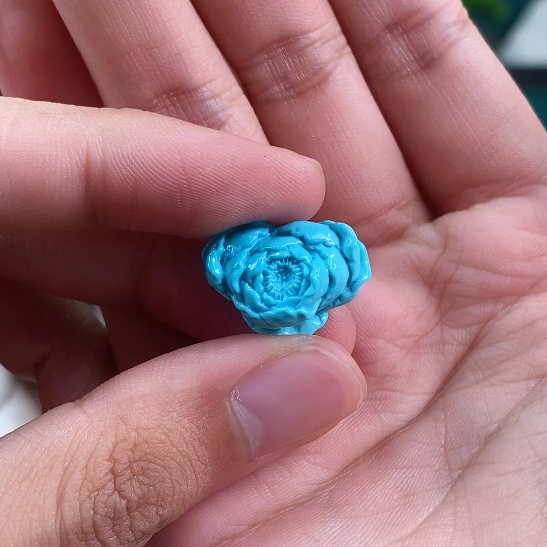 绿松石珠宝奇石未镶嵌糕****?