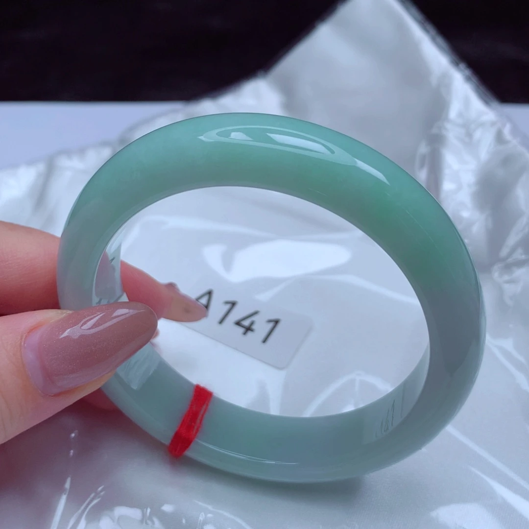 翡翠手镯未镶嵌手镯56