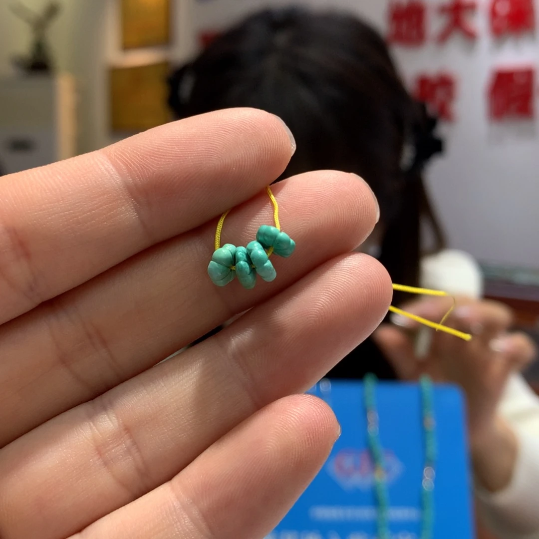 绿松石配饰未镶嵌