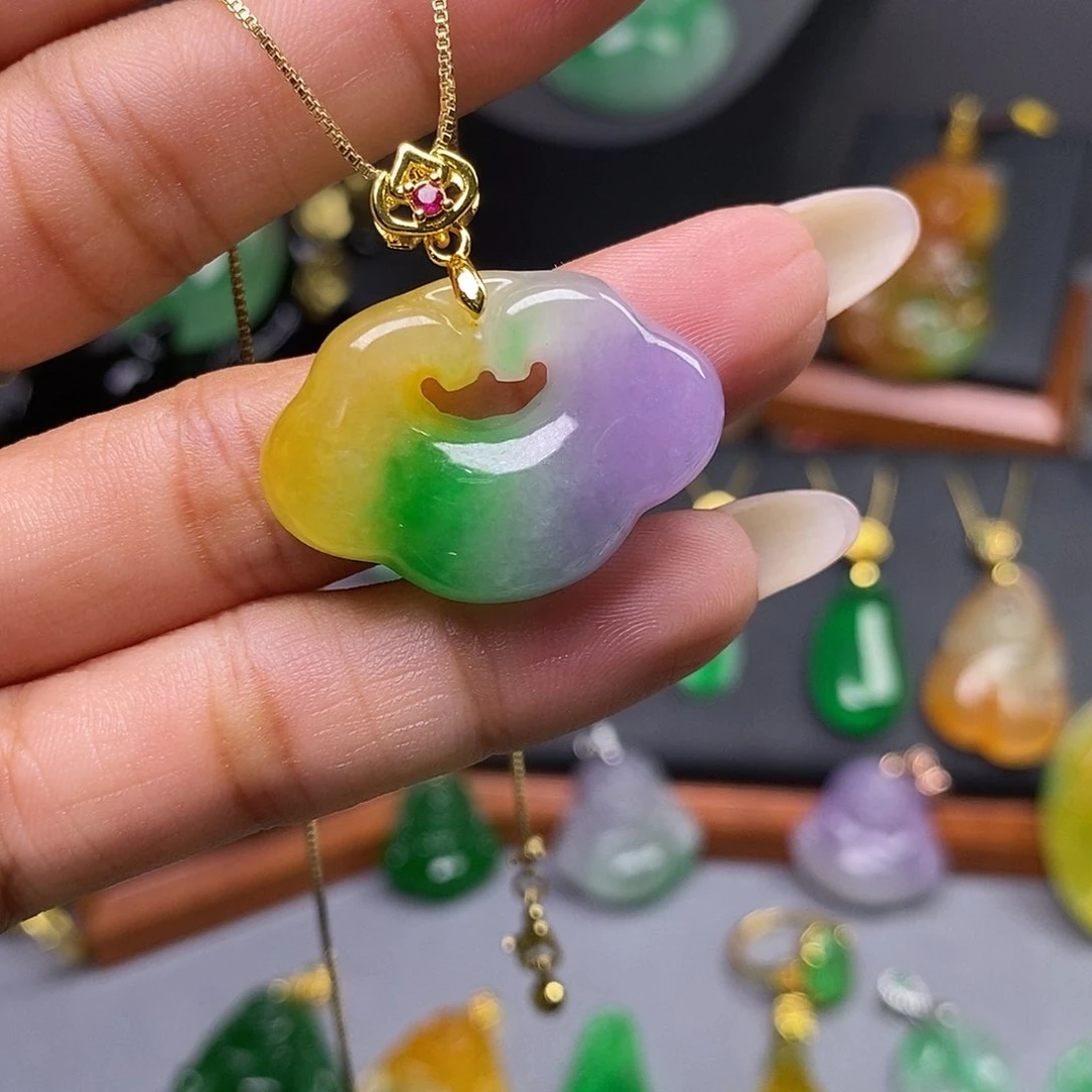 吊坠(赠链)未镶嵌翡翠