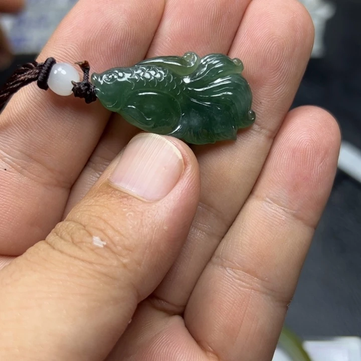 钚***鎂未镶嵌定制翡翠翡翠