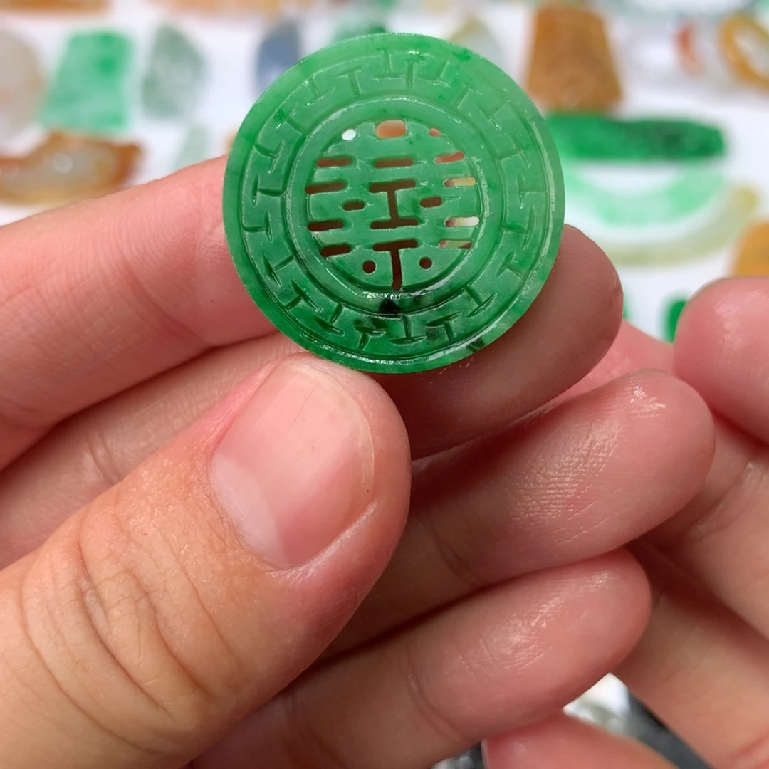 未镶嵌定制翡翠@**我吊坠