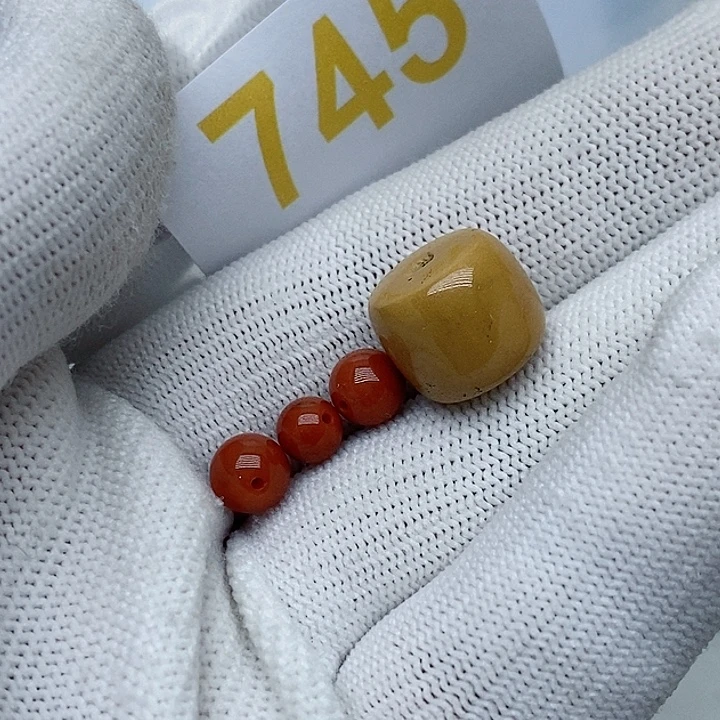 南红玛瑙未镶嵌珠宝奇石