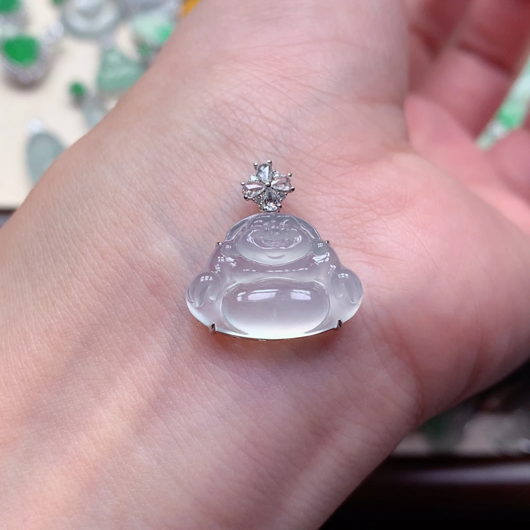 翡翠18K金镶嵌颈饰佛公