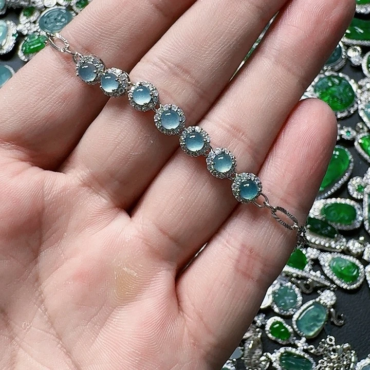 翡翠颈饰未镶嵌天然A货翡翠放漏