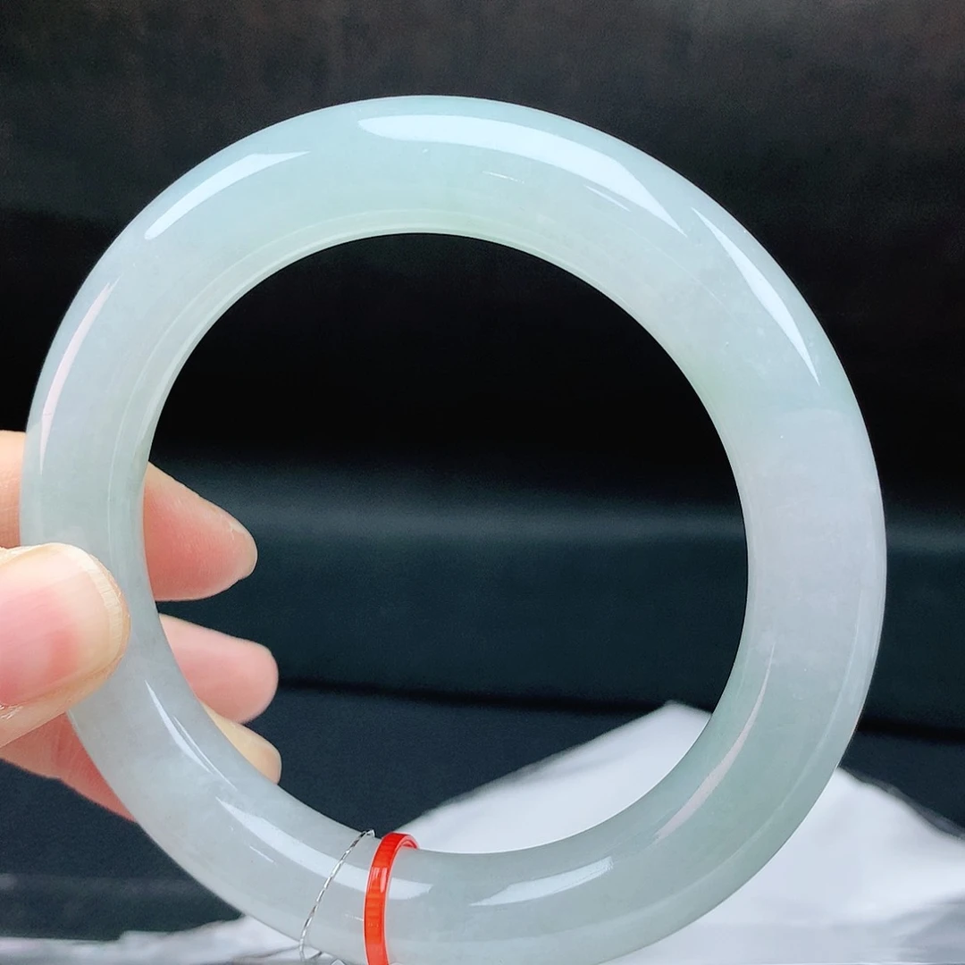 翡翠手镯未镶嵌59胖