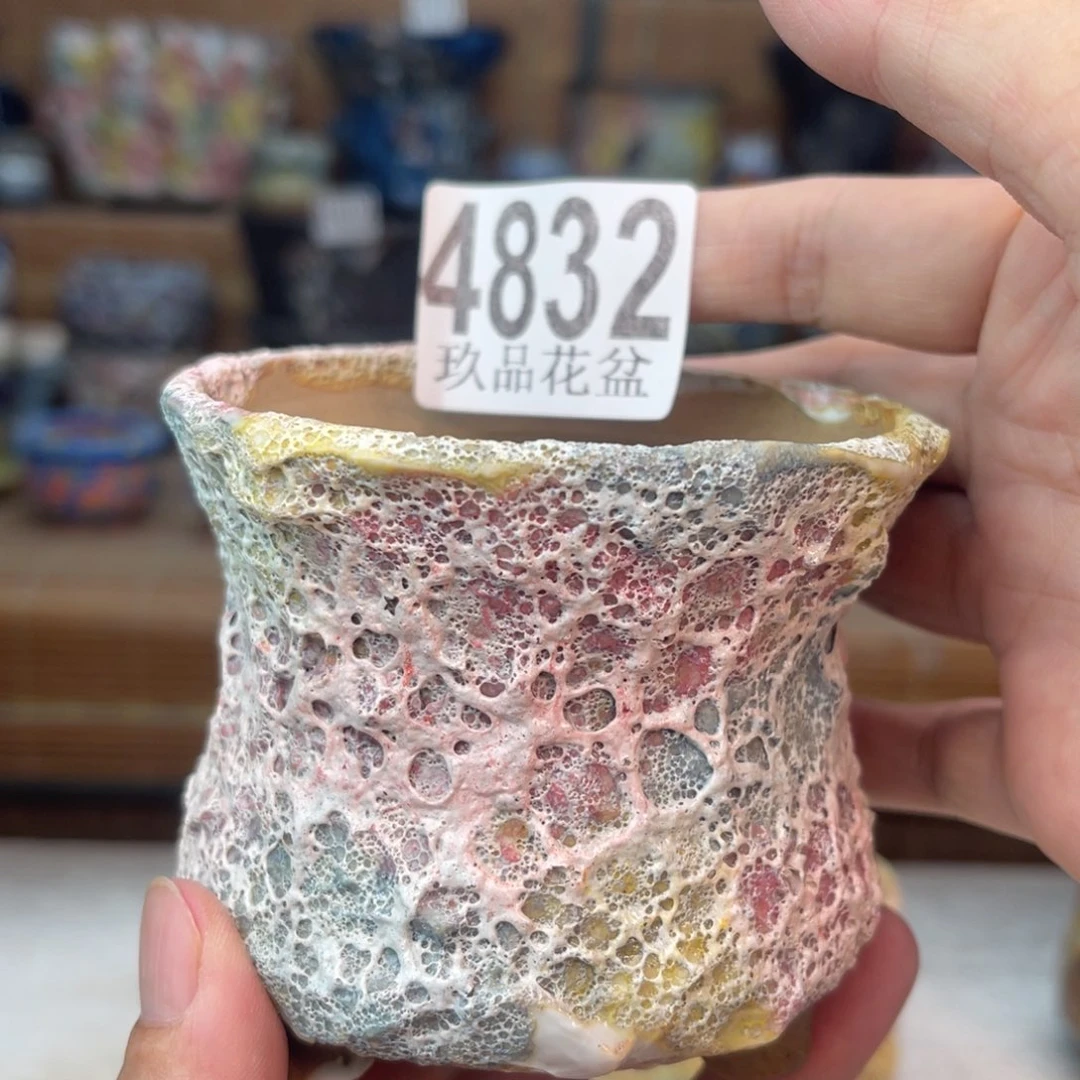 景德镇陶瓷手工花盆默认瑕疵