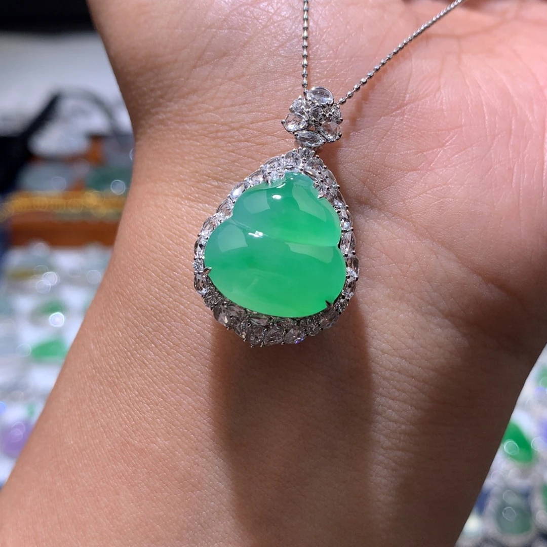 翡翠18K金镶嵌吊坠(不含链)