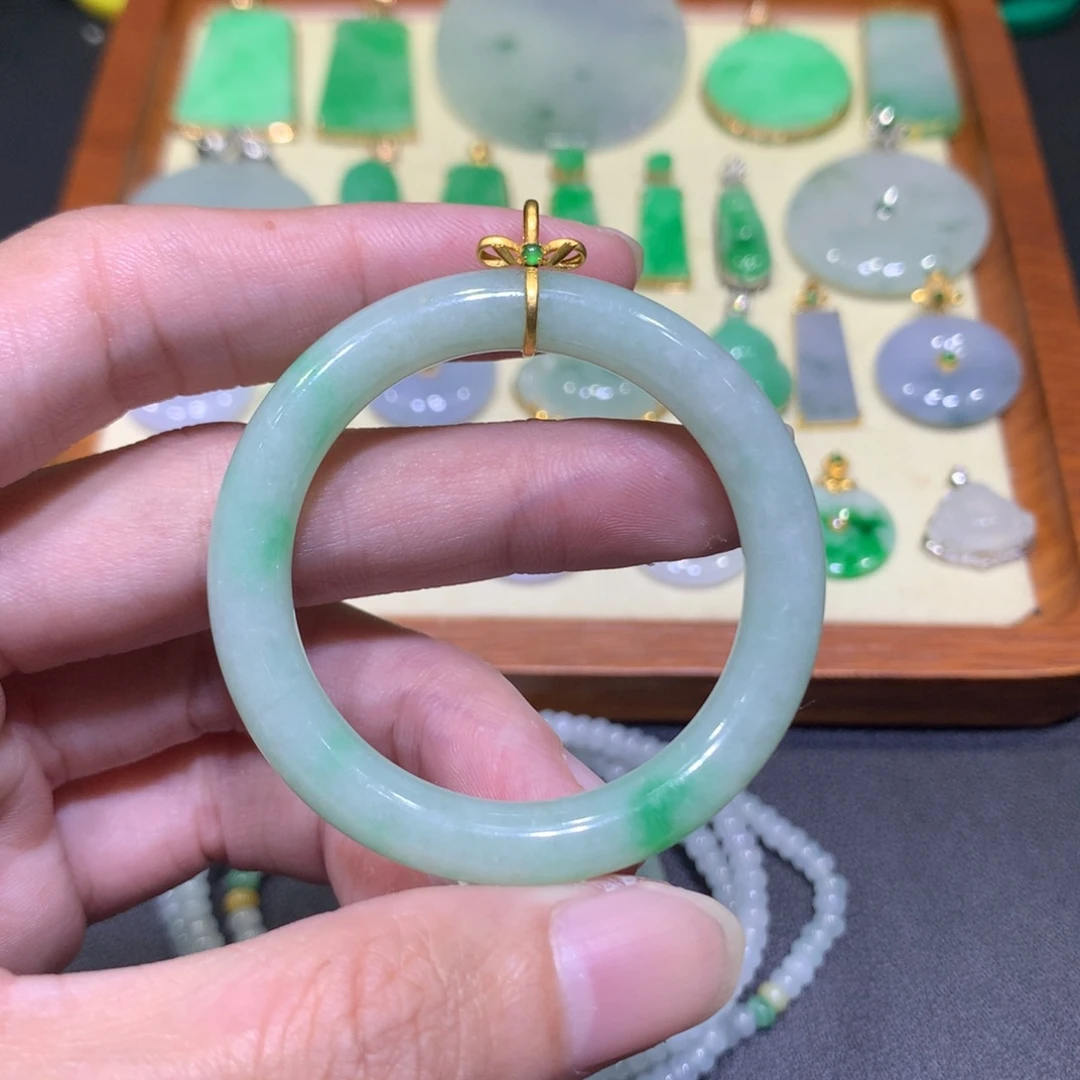翡翠18K金镶嵌吊坠(不含链)