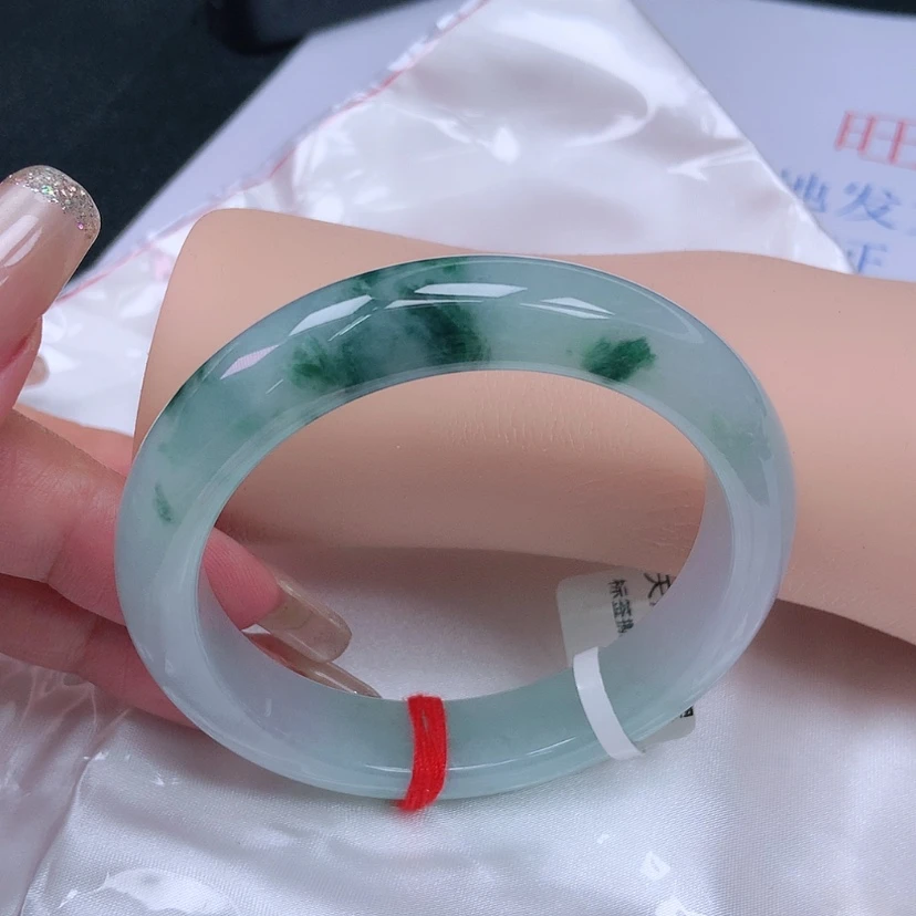 【闪购商品】未镶嵌手镯翡翠5455，