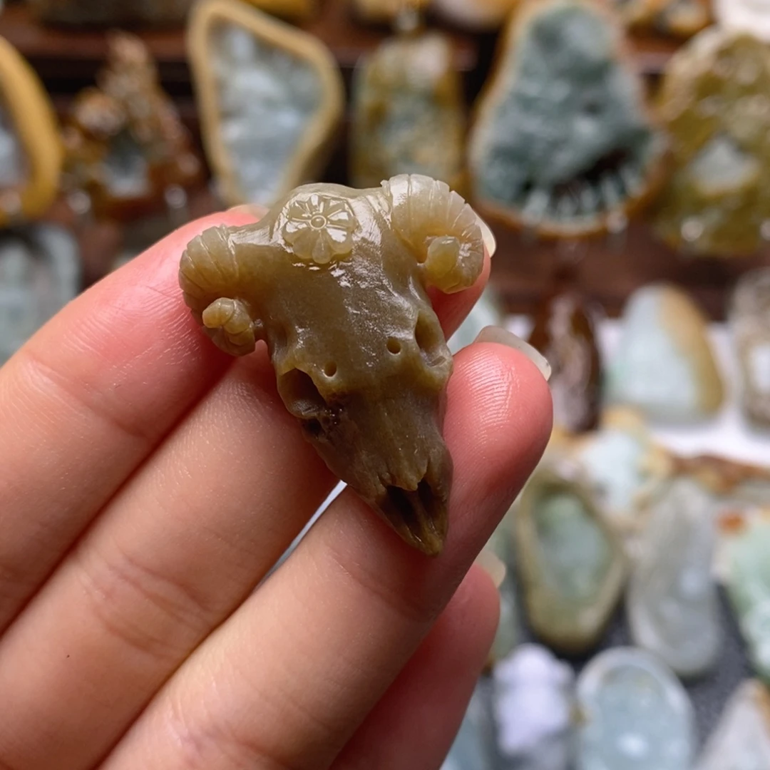 定制翡翠未镶嵌翡翠