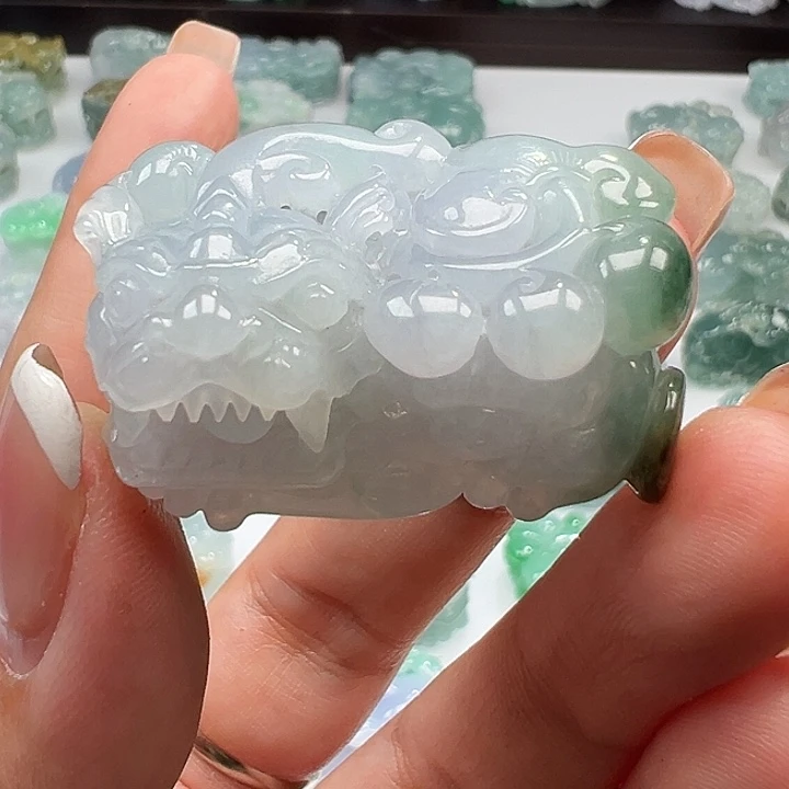 颈饰未镶嵌翡翠貔貅