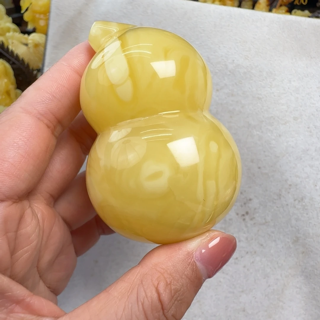 蜜蜡未镶嵌珠宝奇石