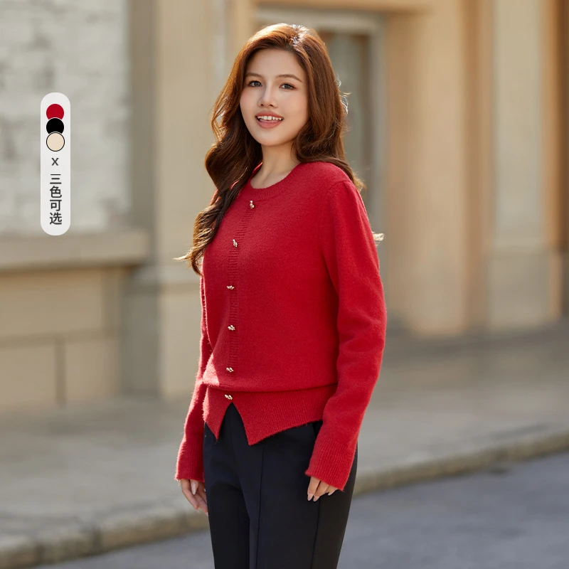 【蝴蝶结胸针】纤莉秀W春新款大码女装软糯保暖开叉毛衣QI5704