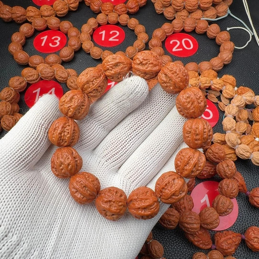 C***吊坠文玩核桃八棱