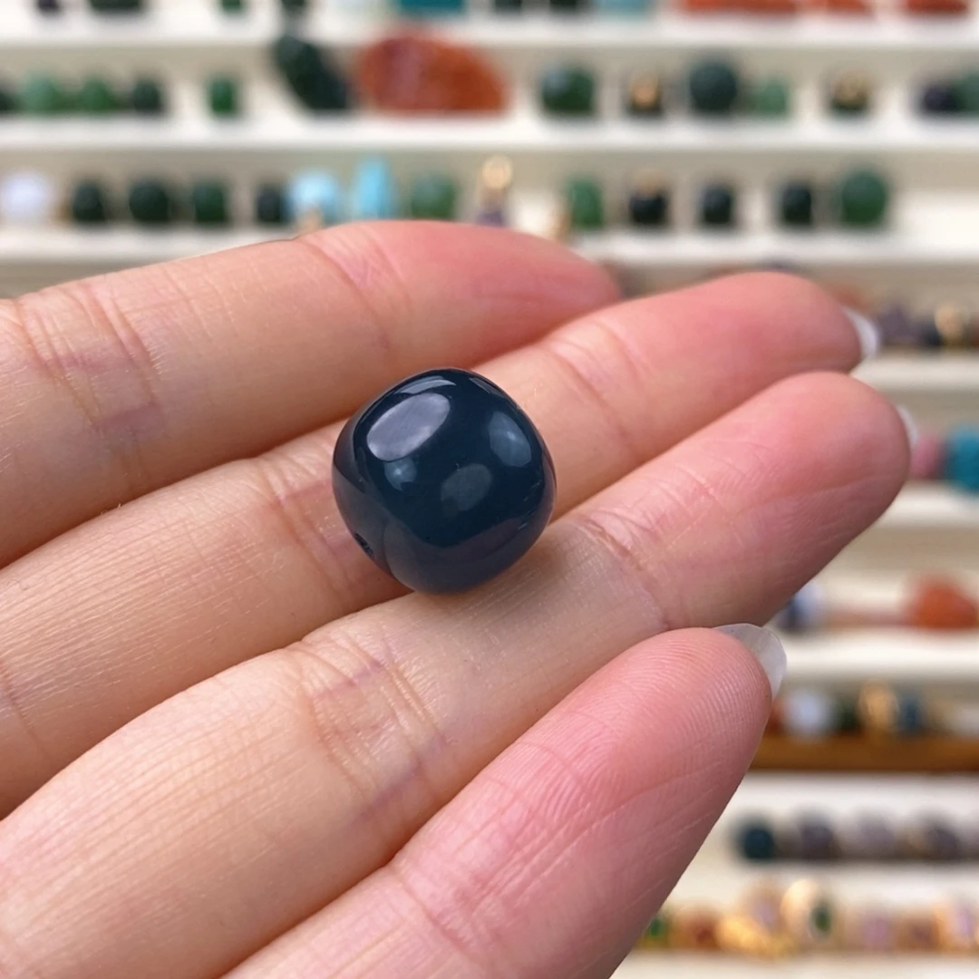 翡翠未镶嵌颈饰老型