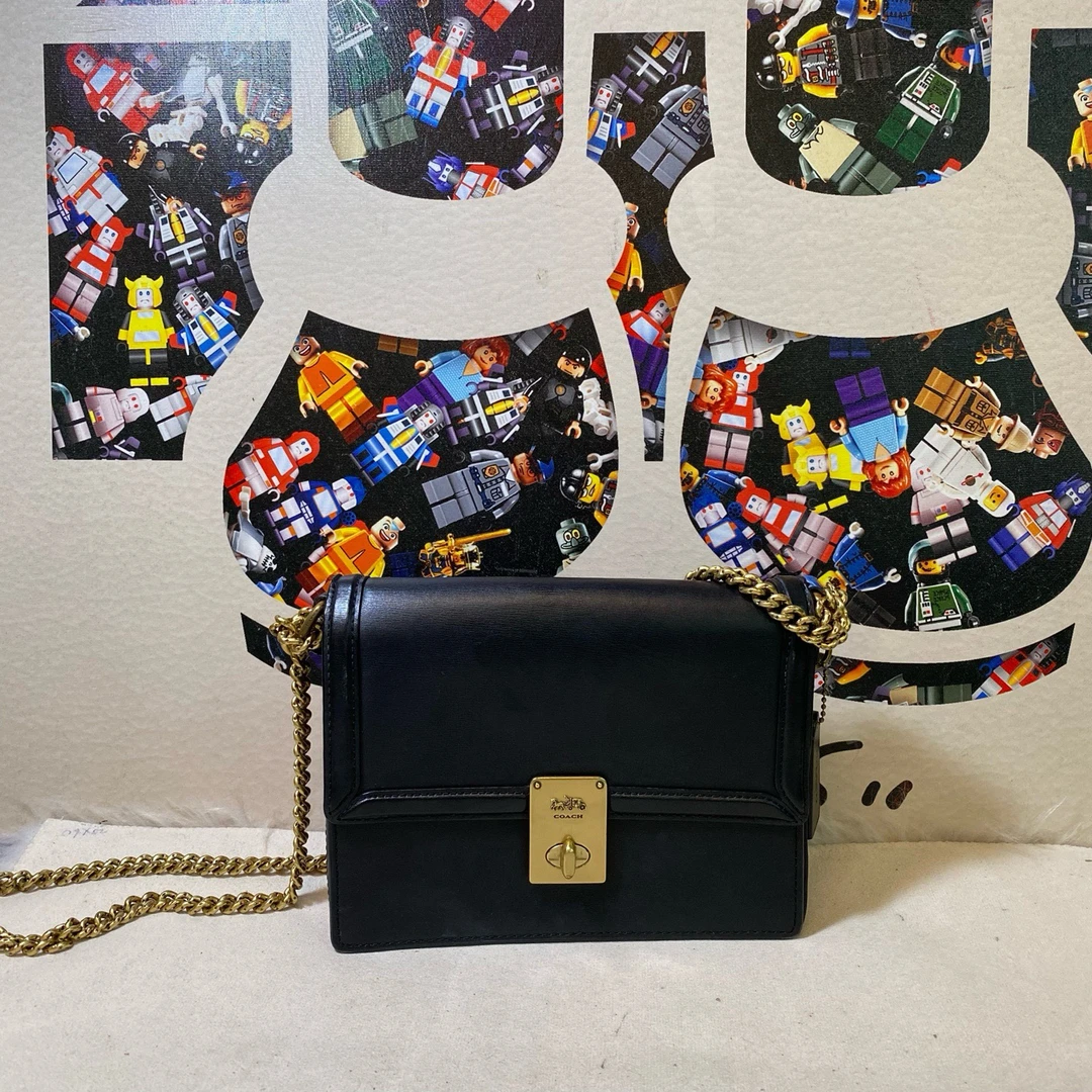 95新 COACH/蔻驰 21000斜挎包