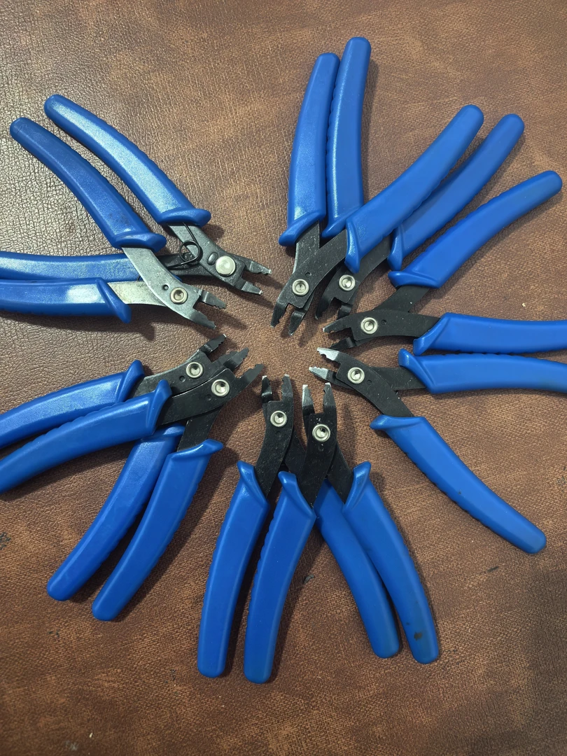 煤油打火机铰链调节钳，打火机维修工具，适用各种打火机铰链松调节