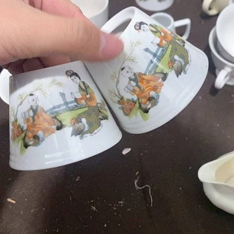 。。。。摆件。。烧制问题都是正常的哦