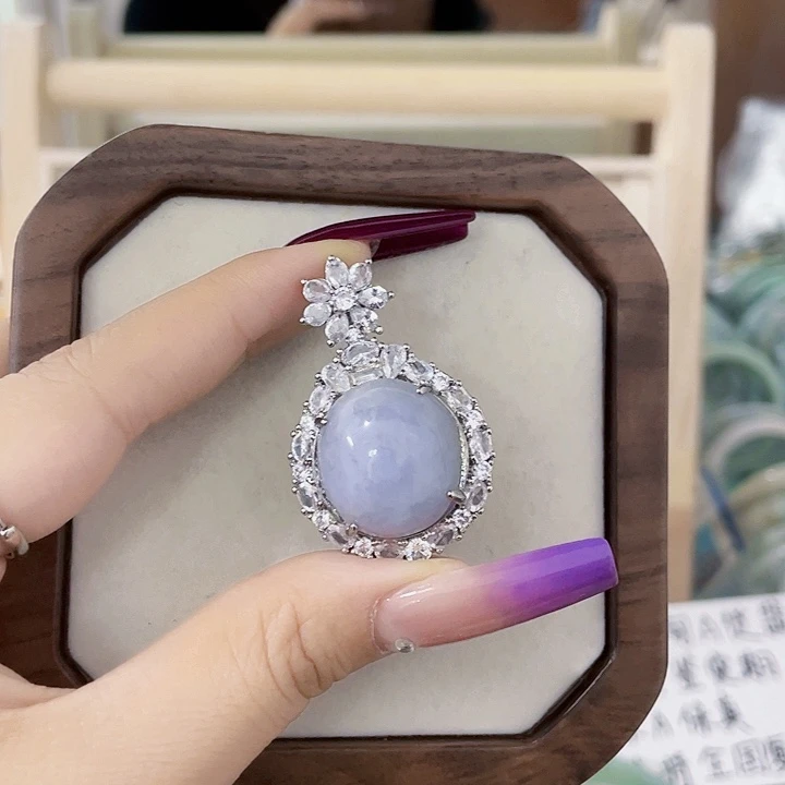颈饰未镶嵌翡翠天然翡翠A货