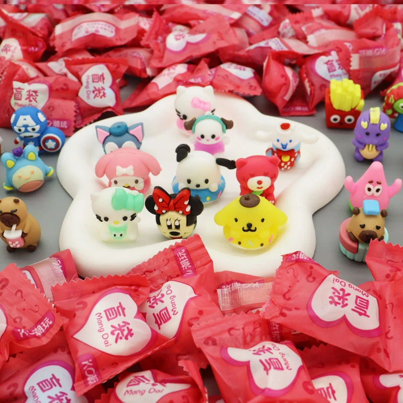 小学生奖励小礼品迷你盲袋小公仔可爱卡通模型摆件幼儿园礼物奖品